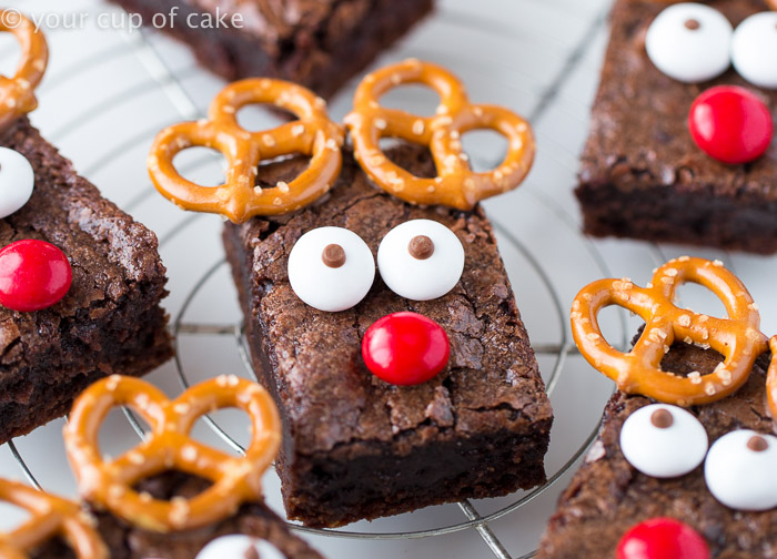 Easy Roudolph Brownies! # 25+ easy Christmas treats you can make with your kids this holiday season! Christmas treats and holiday treats are a must for Christmas party recipes. 
