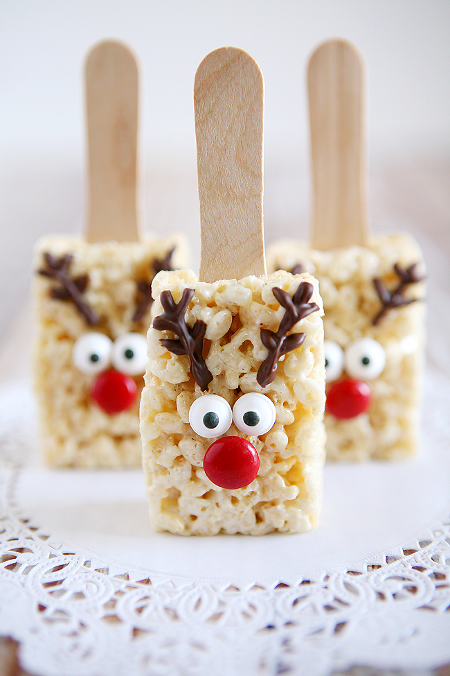 Reindeer Rice Krispies - # 25+ easy Christmas treats you can make with your kids this holiday season! Christmas treats and holiday treats are a must for Christmas party recipes. 